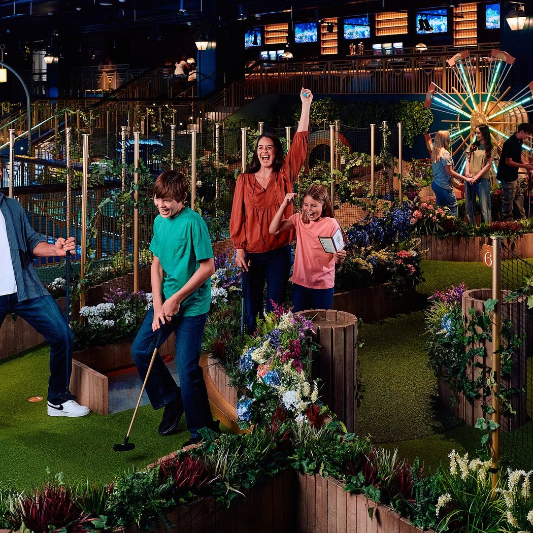 Crazy Golf & Cocktails at Swingers NoMad