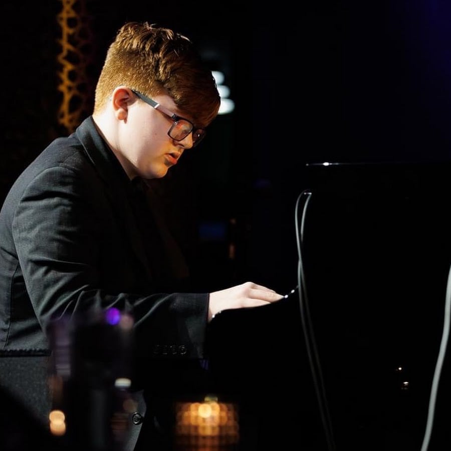 Date Night: Jacob Hart Piano Duo