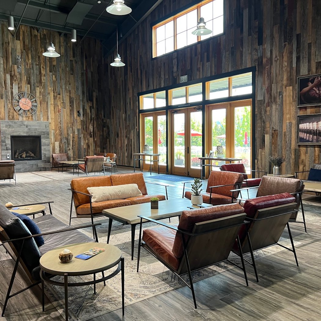 Sugarloaf Wine Co. 3
