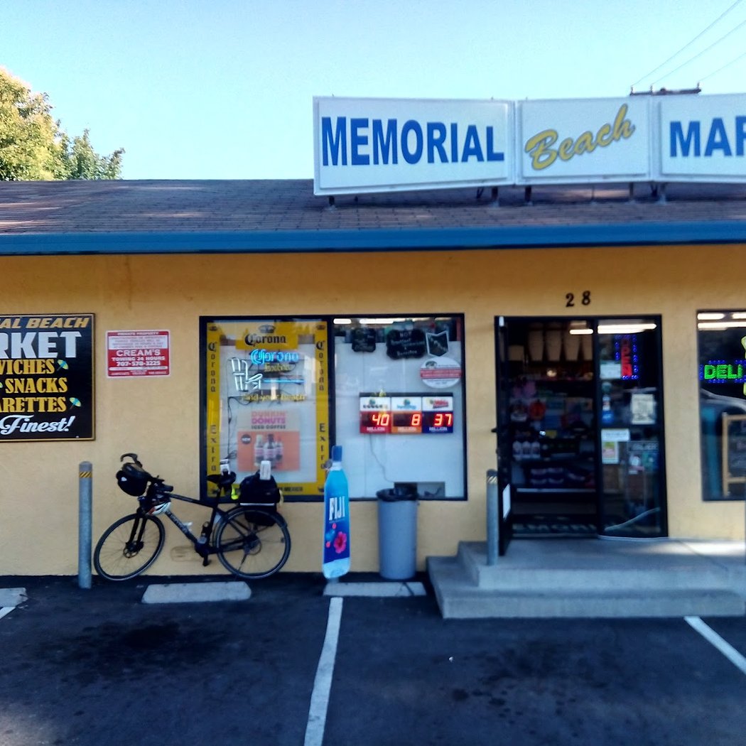 Memorial Beach Market 2