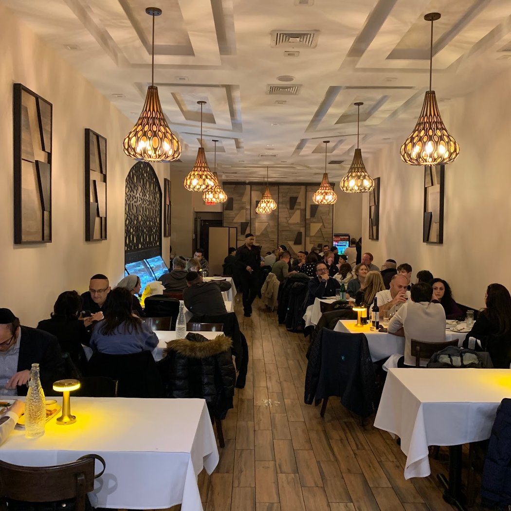 Union Bistro Steakhouse and Sushi 2