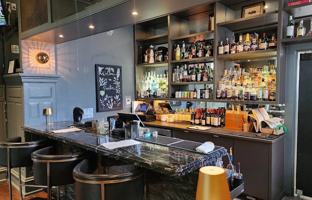 Parlor Bar 3
