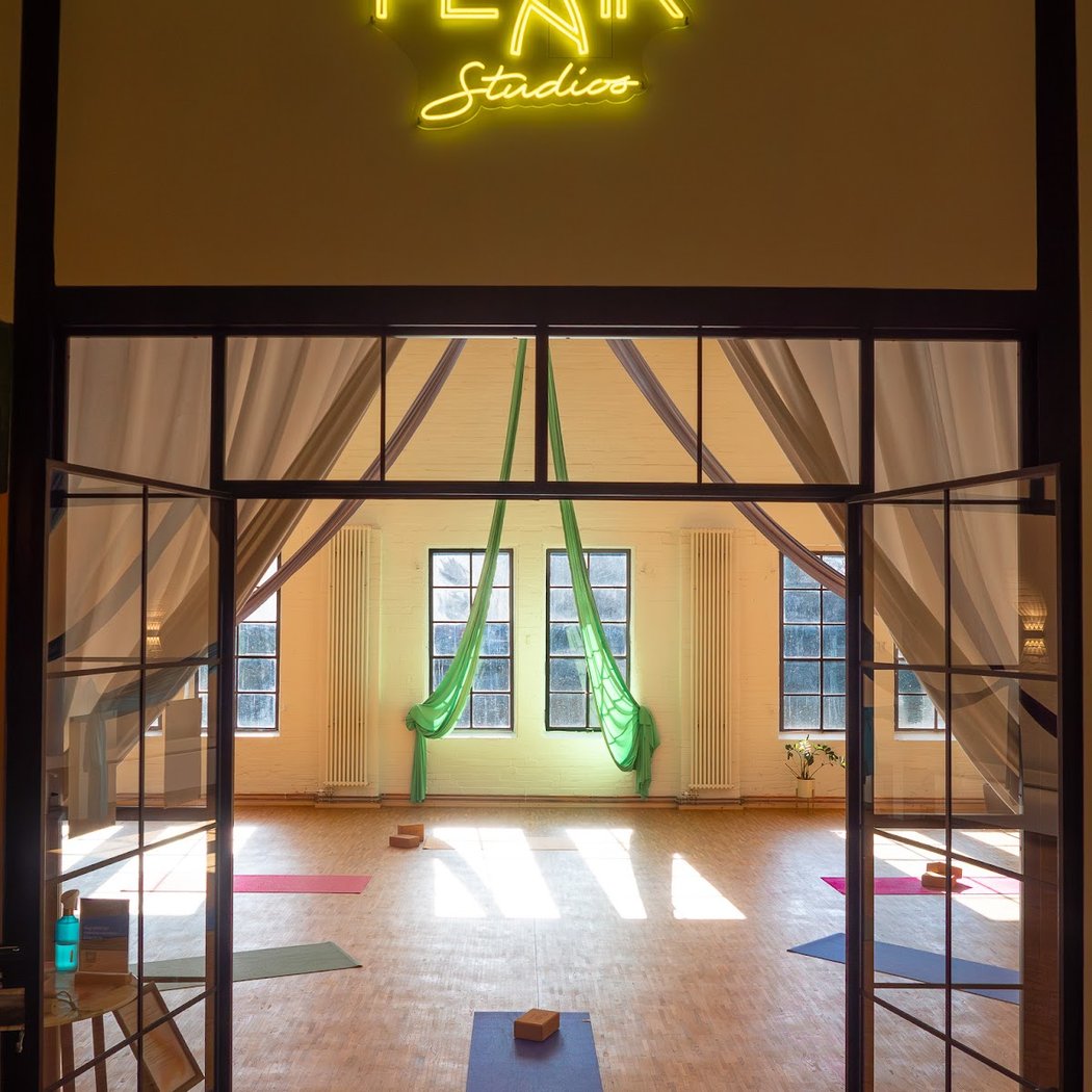 Floating Pilates 4