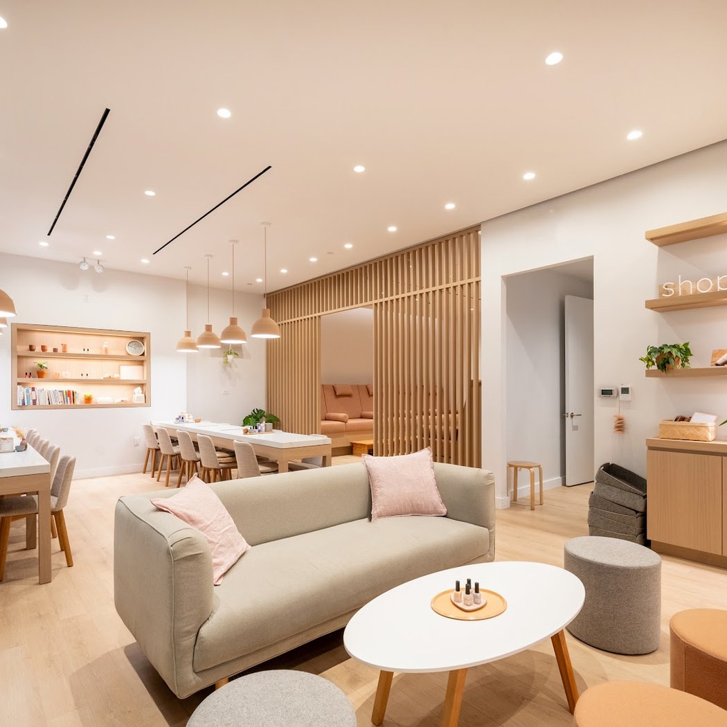 sundays Nontoxic Nail Studio Hudson Yards 1