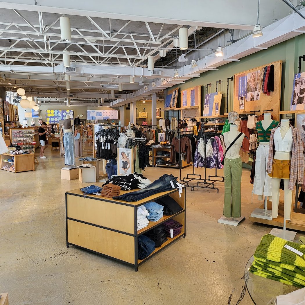 Urban Outfitters 2