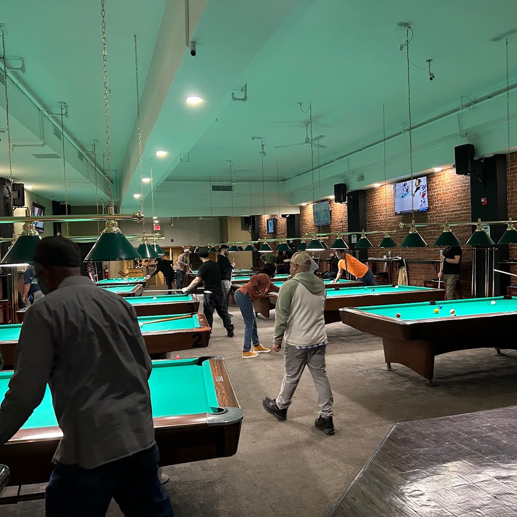 Hard Luck PoolHall Bar & Lounge 3