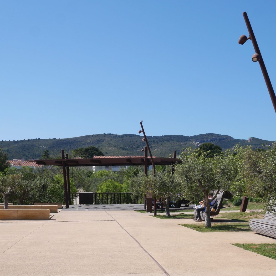 Parc Du Domaine De La Tour 3