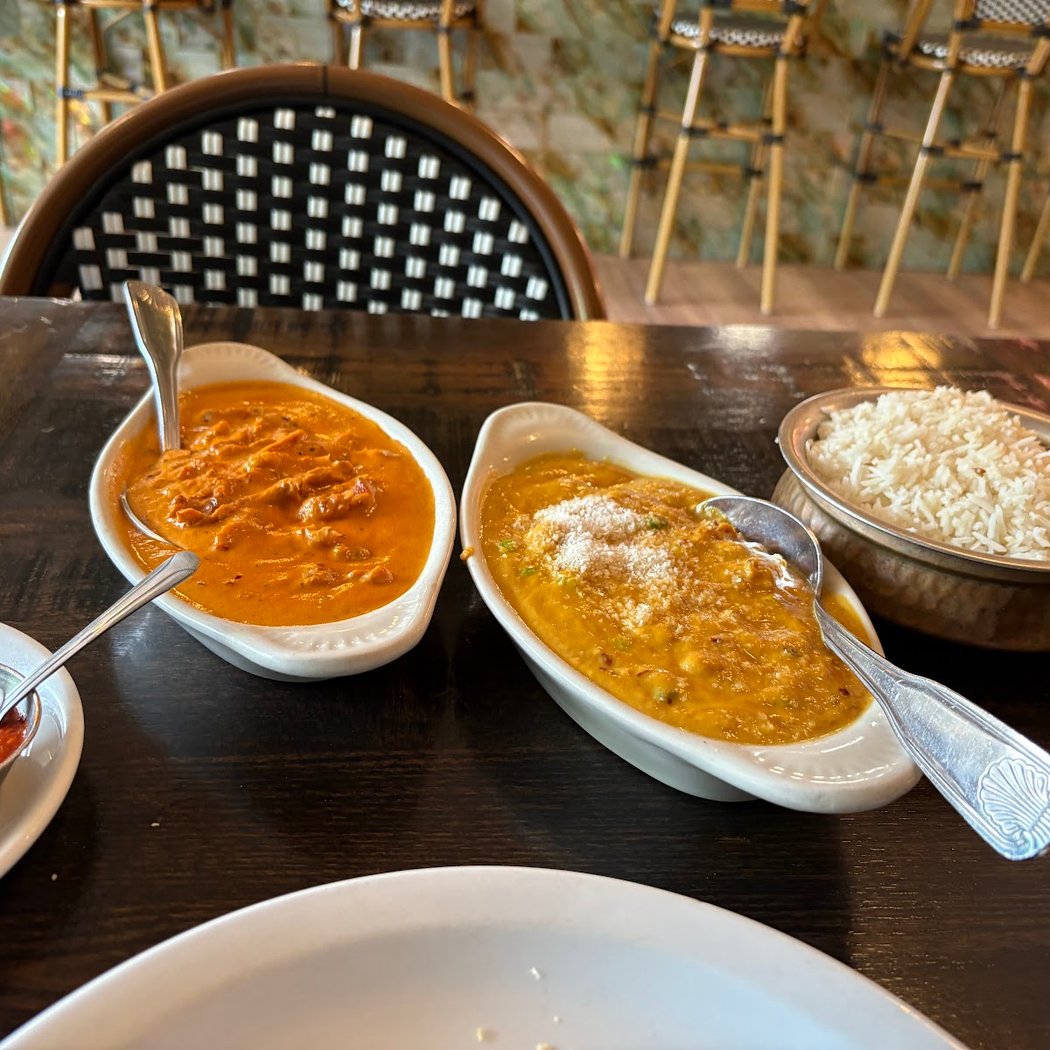 Sugandh Indian Restaurant & Bar 3