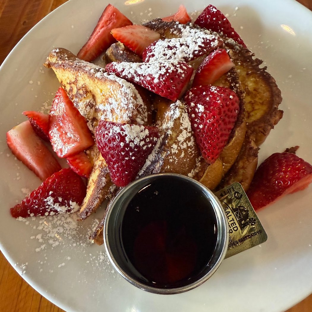 Whispers Cafe and Creperie 3