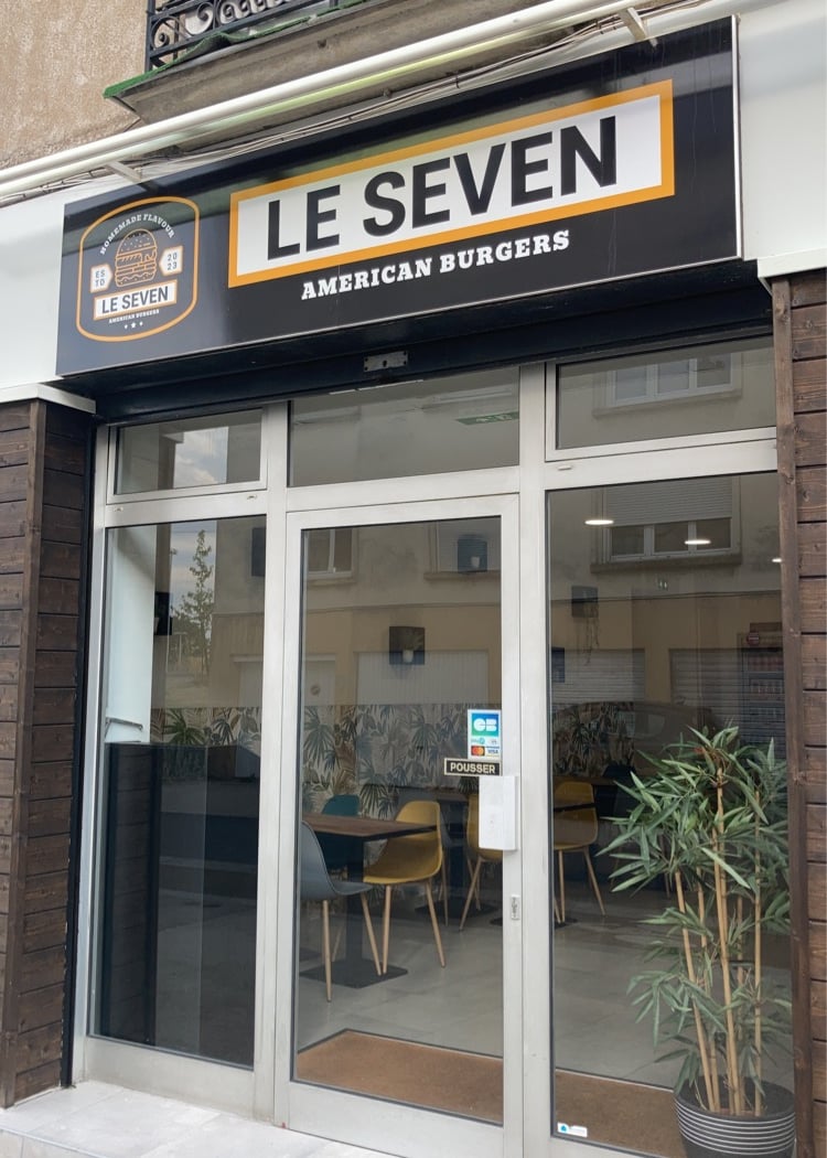 Le Seven 2