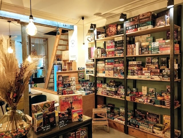 Le Chauve qui rit - Bar à jeux de société et Boutique 1