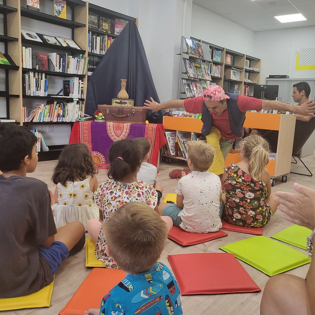 Biblioteca Encarnació Viñas 1