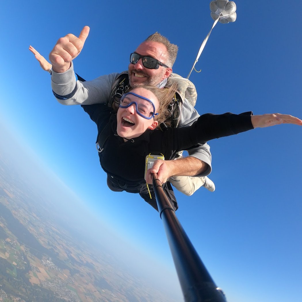TOURS'N JUMP 1