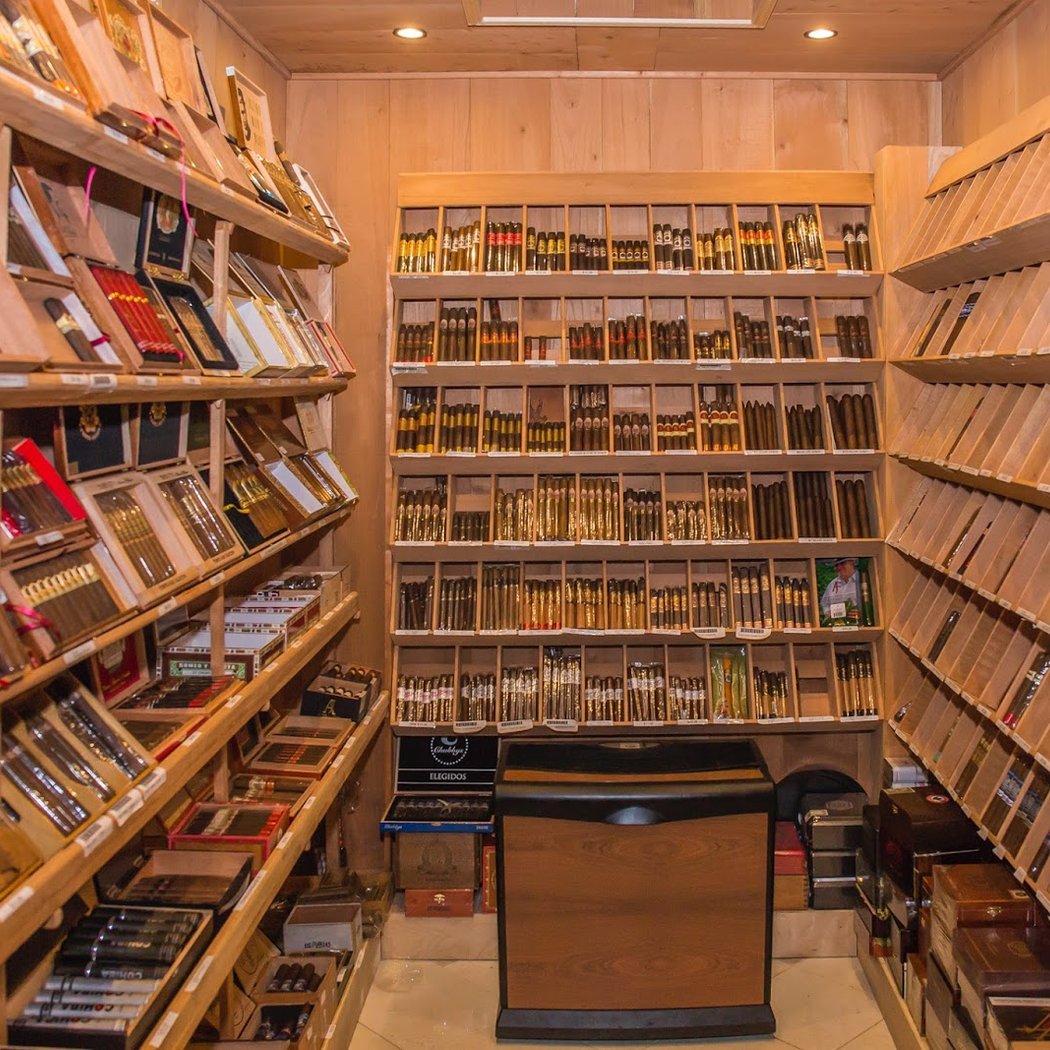 Harlem Cigar Room 1