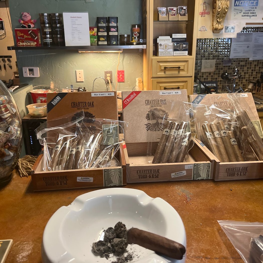 Corona Club Cigar Lounge 3