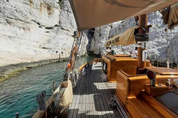 Brunch en mer sur Le Don du Vent 3