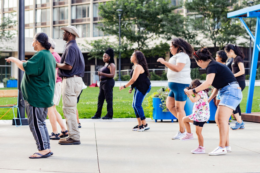 Line Dancing on the Plaza 3