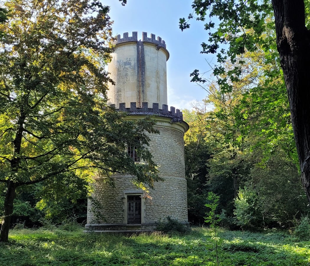 Jean-Jacques Rousseau Park 1