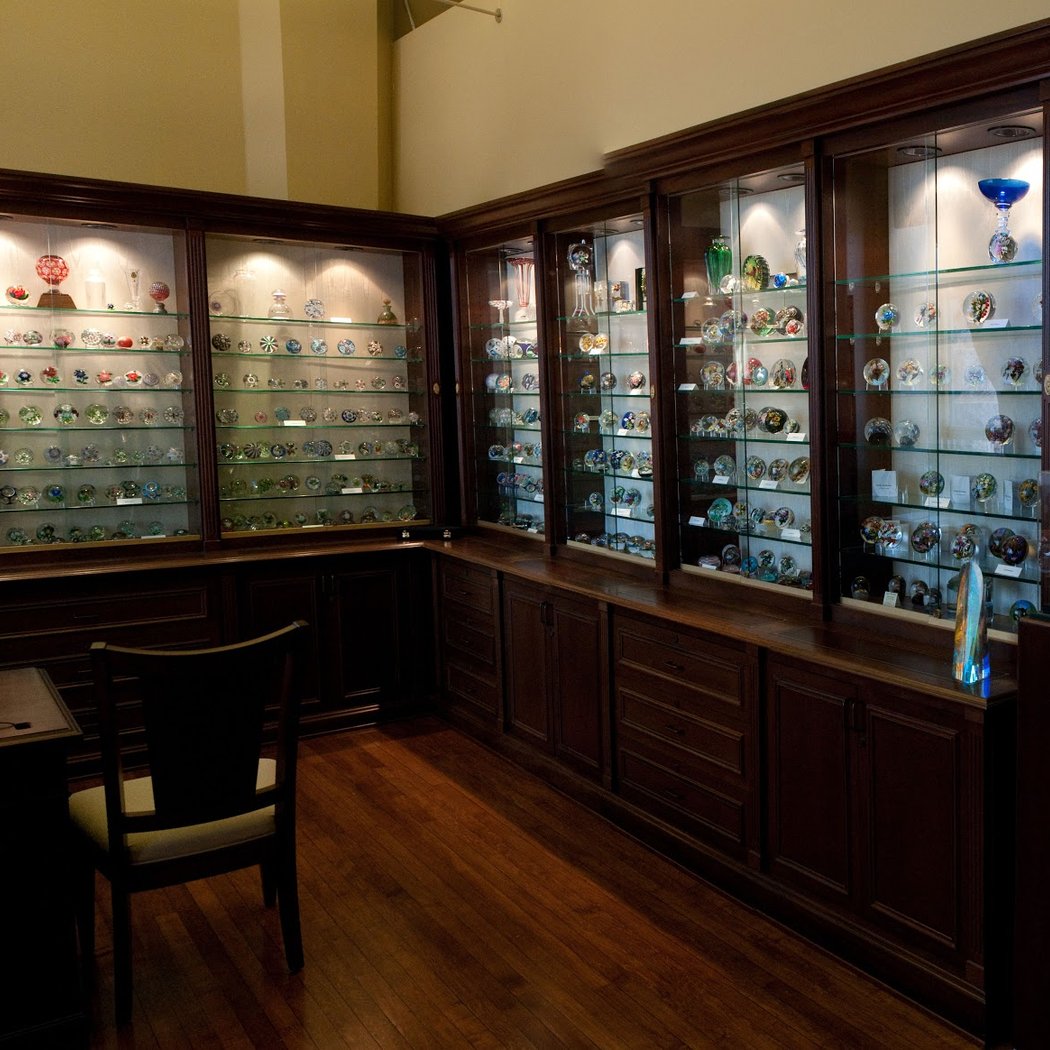 The Glass Gallery - L H Selman Ltd 2