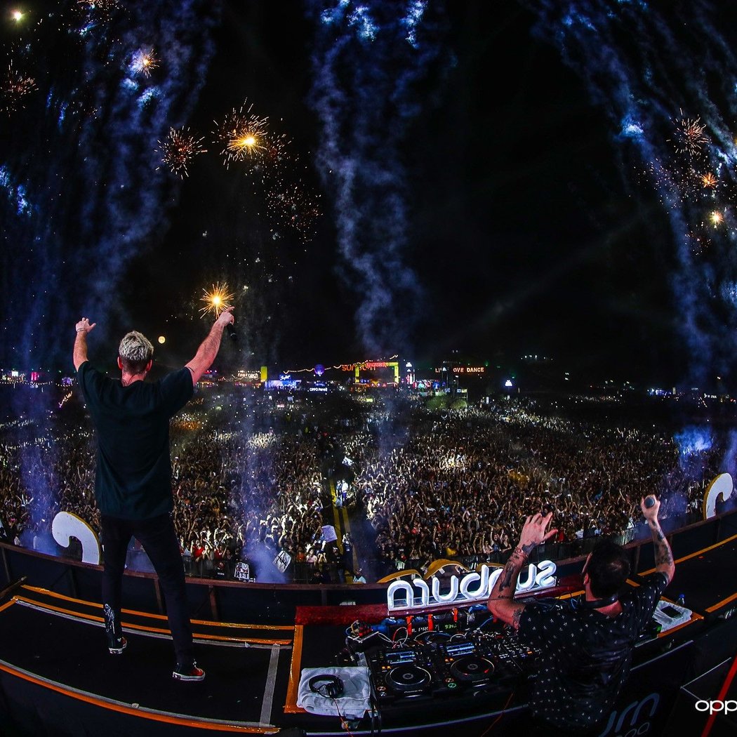 Sunburn Arena Ft. The Chainsmokers 2