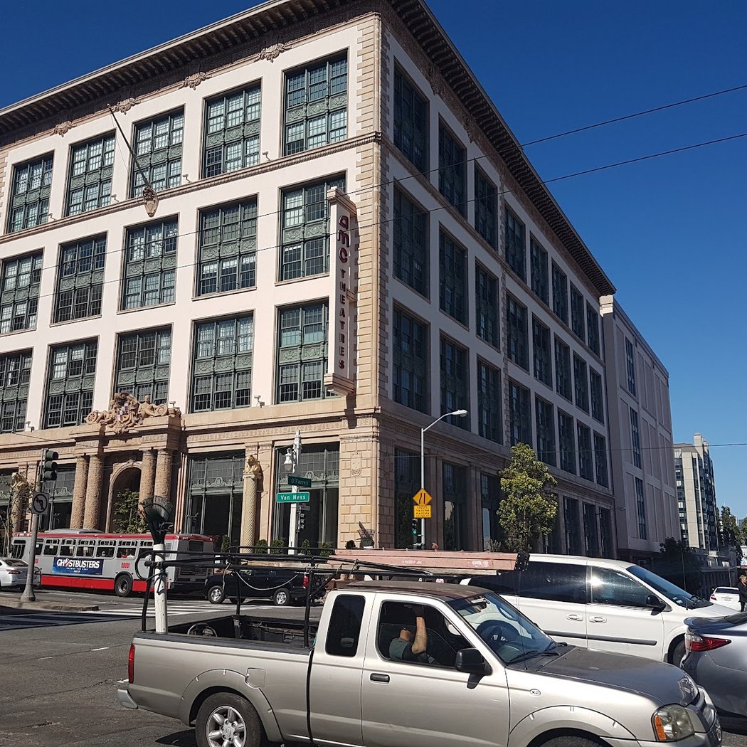 1000 Van Ness 2