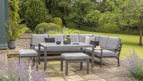Summer Garden Styling: Creating the Perfect Outdoor Living Space