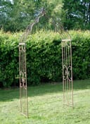 Rusty Vintage Antiqued-Metal Garden Arch
