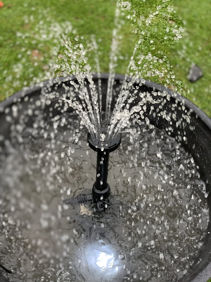 1000 litres per hour garden water feature pump with spot light for Japanese water feature installation