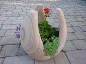 Large Babbling Lily Planter