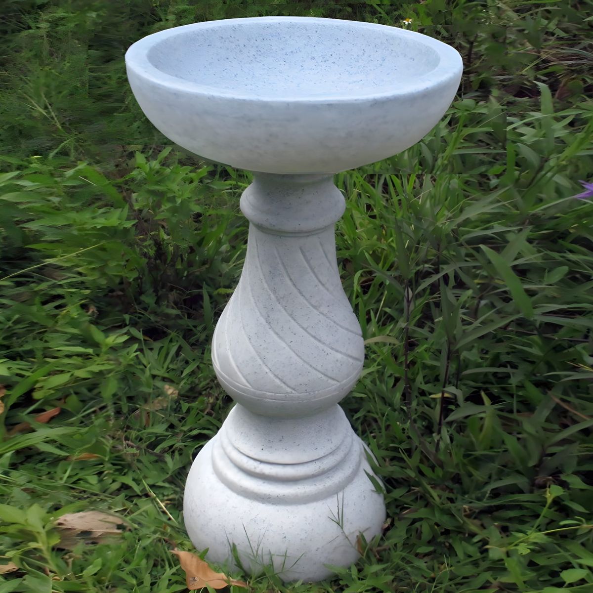Georgian Bird Bath in Granite finish attracting garden birds