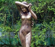 Vergogna Phryne Garden Statue Bronze