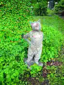 Dick Whittingtons Cat Statue Side View