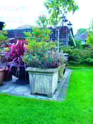 Grand Square Stone Garden Planter original view