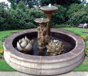 Stone Garden Pool Surround in cast stone
