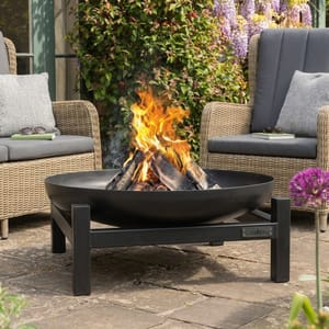 Cookking Panama 70cm steel fire bowl in a garden setting