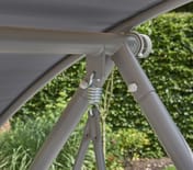Newmarket Carbon Swing Seat Detail 02