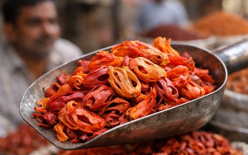Indian Mace Prices Ease Slightly As Supplies Stay Comfortable