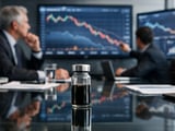 Oil Curve Turns Bearish as Front-End Retreats From War Highs