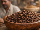 Clove Prices Ease in New Delhi but Stay Historically Elevated