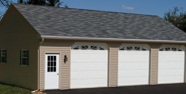 26x42 Custom Vinyl Garage1