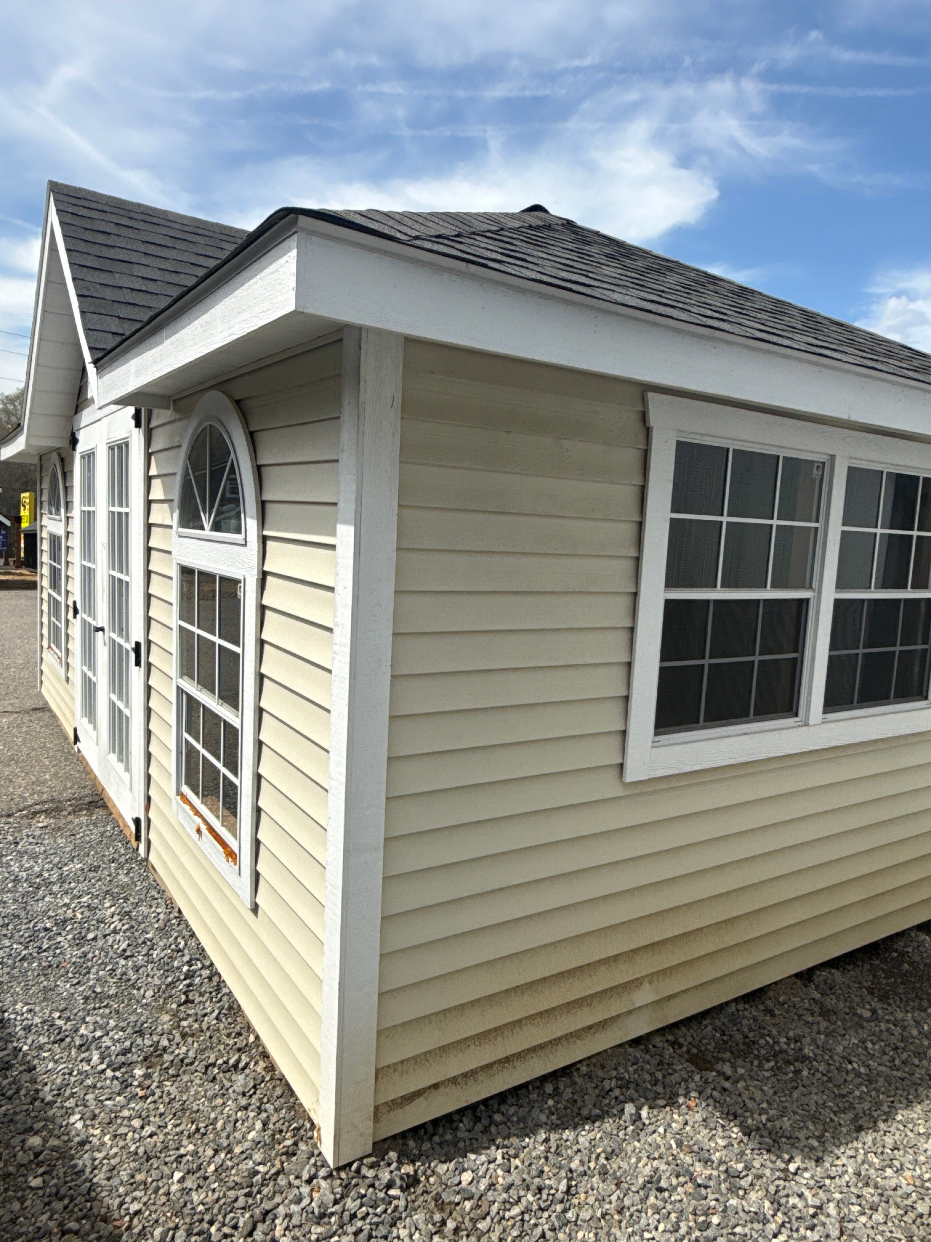 CN300205 - 12x20 Victorian Hip roof