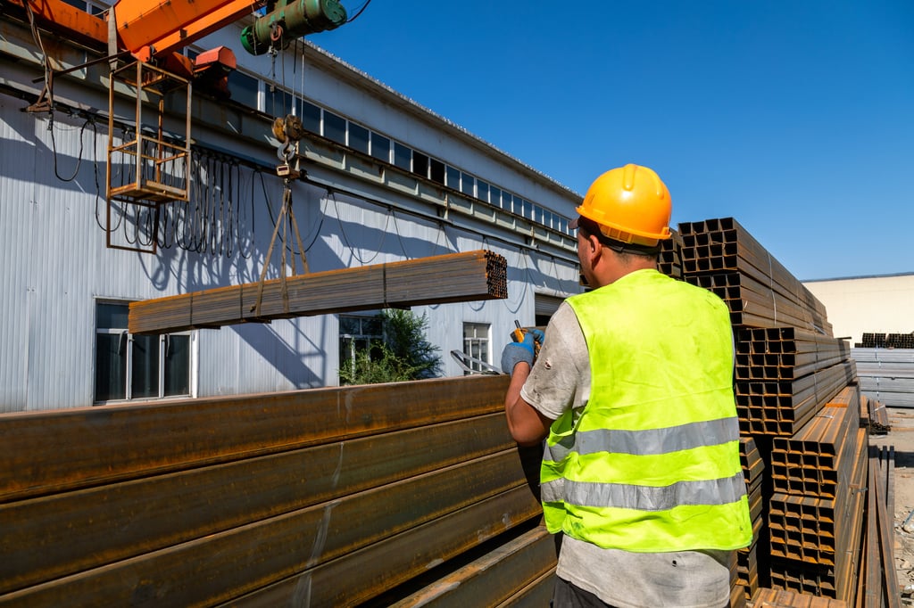 The Benefits Of A Radio Control For Cranes