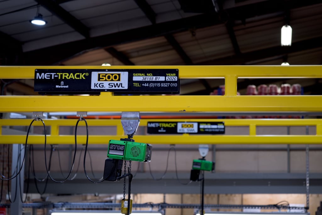 What Is An Automated Material Handling System? - Metreel