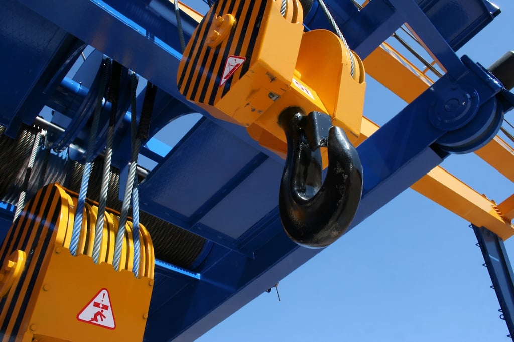 Overhead Cranes Vs Mobile Cranes