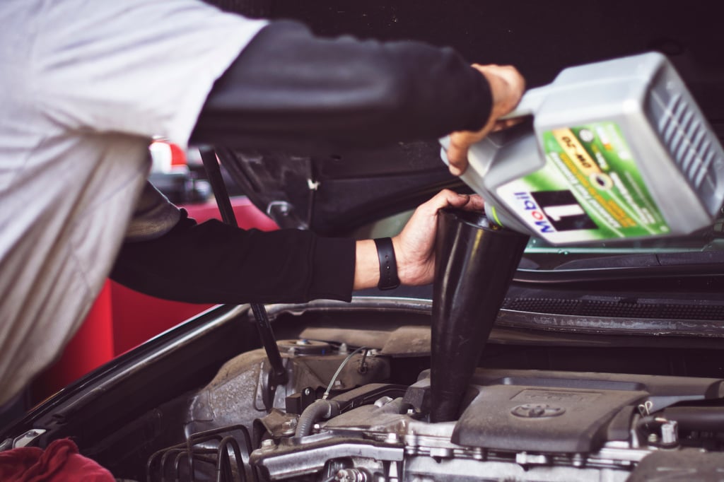 engine oil by Filter Services