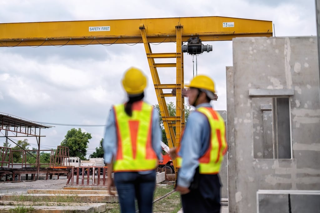 What Are Crane Electrification Systems And How Do They Work?