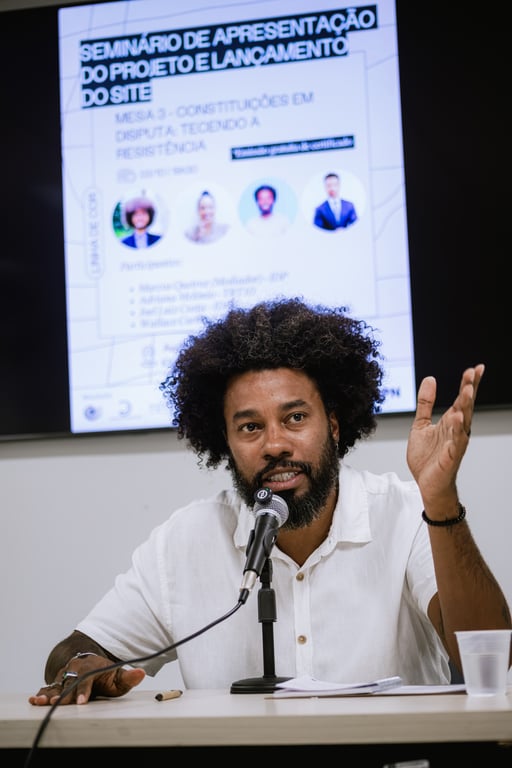 Imagem do lançamento do website Linha de Cor na UNB