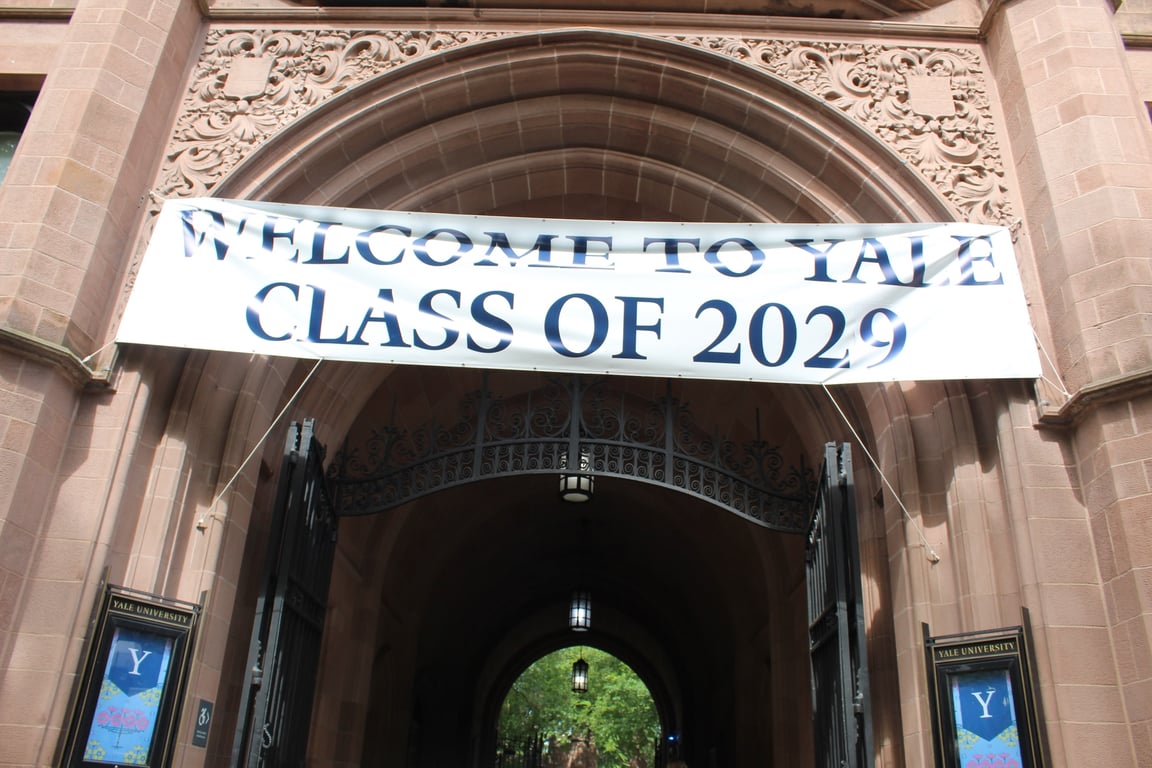 A new haven emerges for Evelyn and Alissa