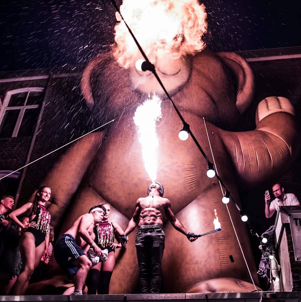 Vuurshow nuno boeken