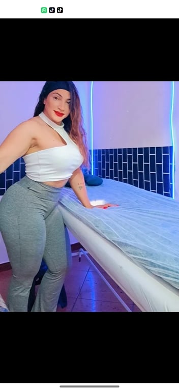 Massoterapeuta Tântrica & nuru